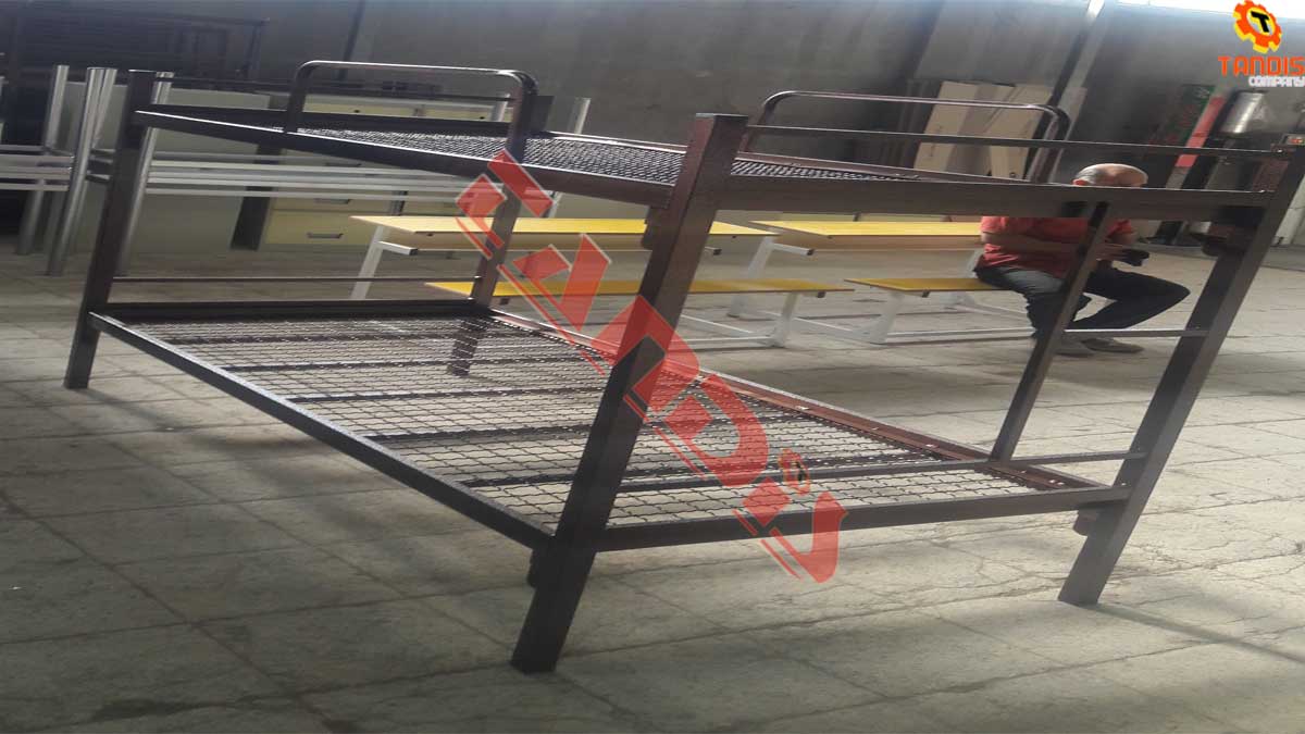 تخت خواب دو طبقه سربازی با وزن 85 کیلو گرم
